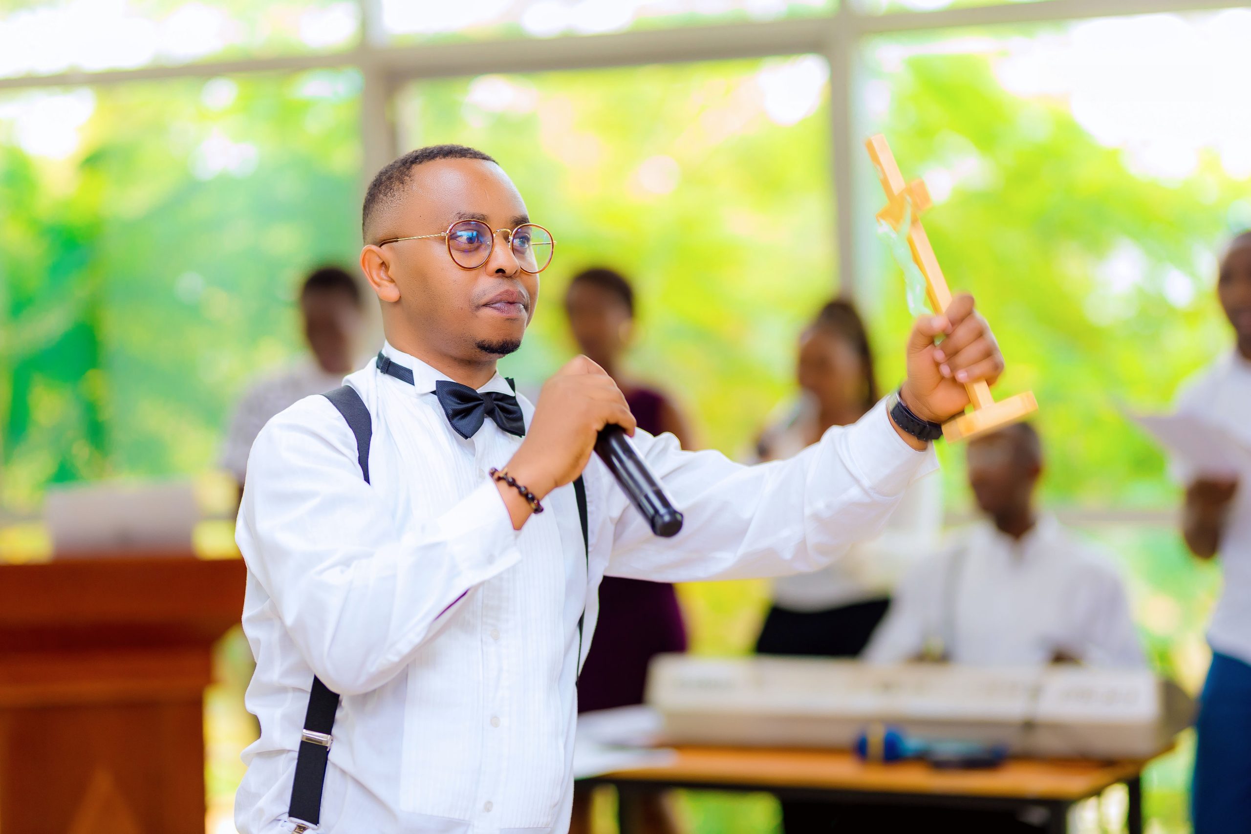 New Christian Book by Aimable Twagirayezu Reveals Untold Miracles and Testimonies of Faith